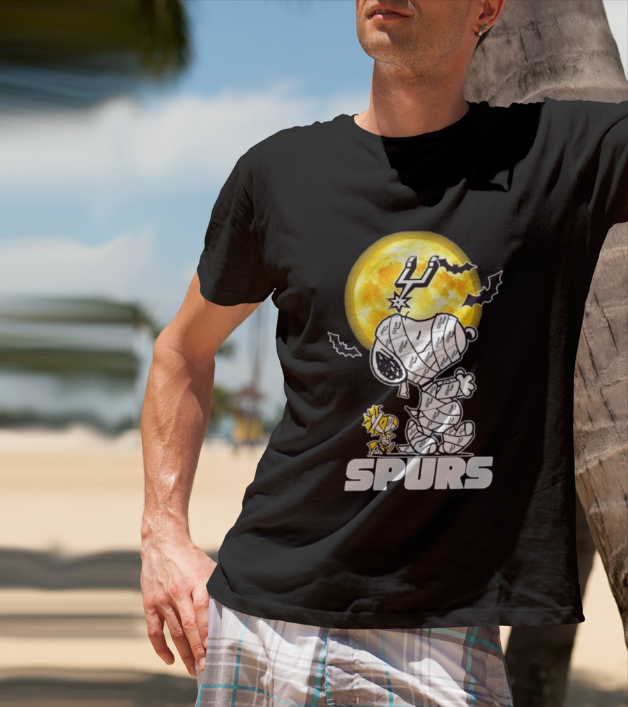 San Antonio Spurs Snoopy Woodstock Halloween Mummy Cosplay T-Shirt