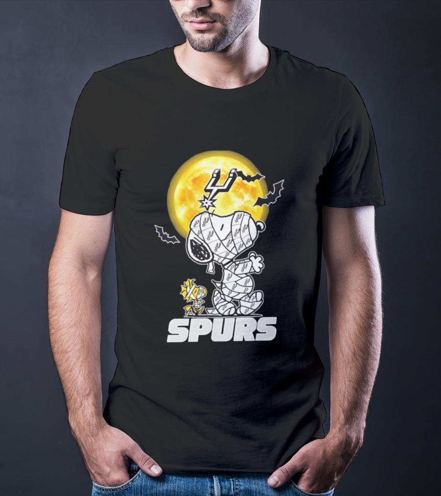 San Antonio Spurs Snoopy Woodstock Halloween Mummy Cosplay T-Shirt