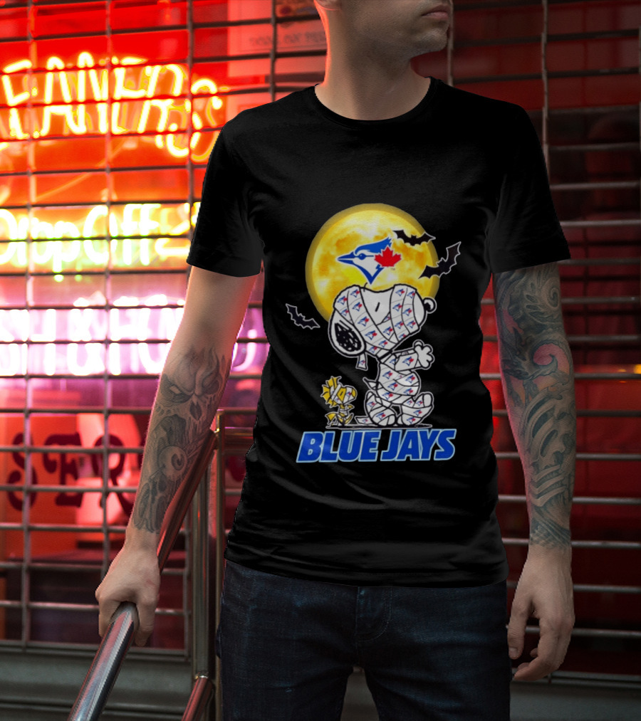 Toronto Blue Jays Halloween Snoopy Woodstock Mummy Cosplay Full Moon Bats T-Shirt