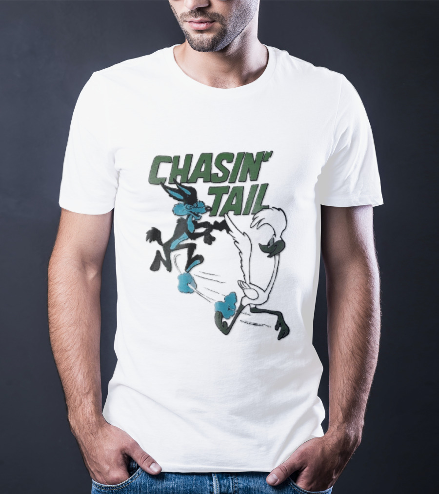 Chasin' Tail Looney Tunes Cartoon Bugs Bunny And Bull T-Shirt