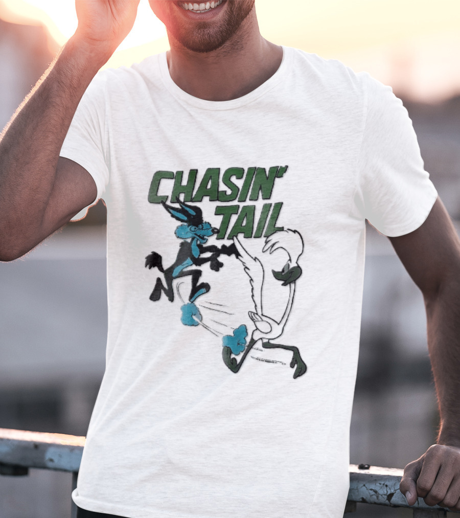 Chasin' Tail Looney Tunes Cartoon Bugs Bunny And Bull T-Shirt
