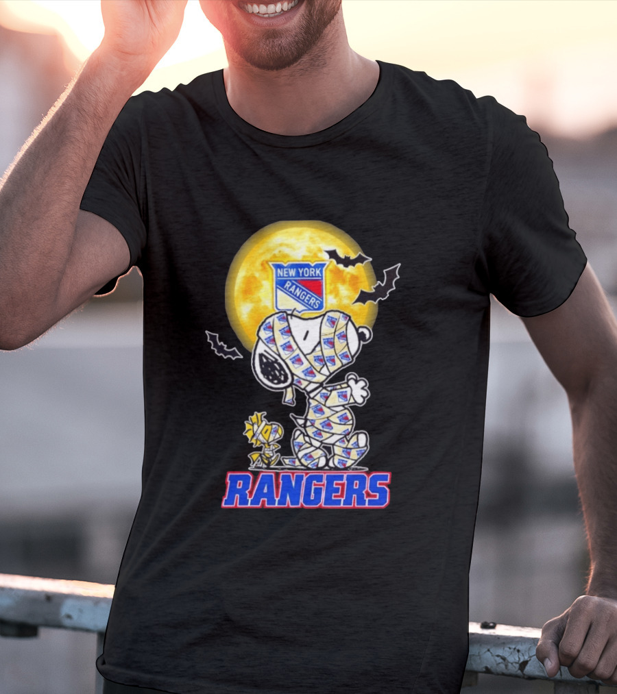 New York Rangers Snoopy Woodstock Cosplay Mummy Halloween Moon Bats T-Shirt