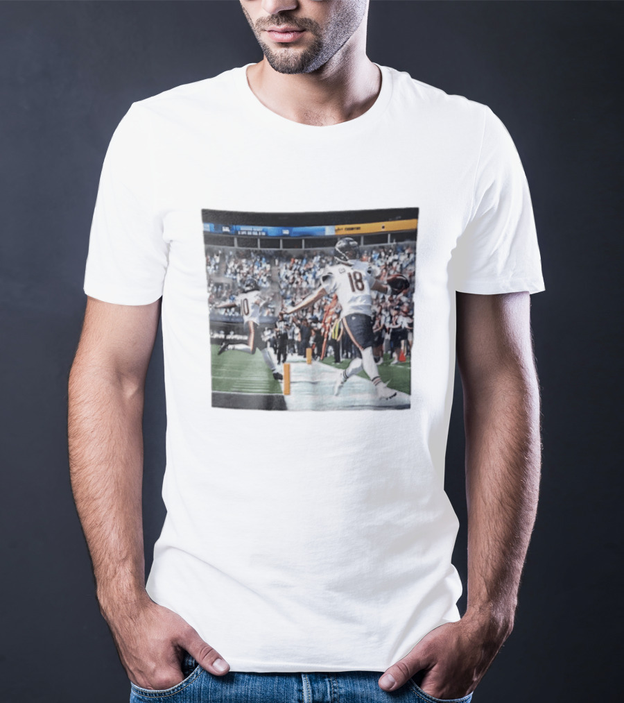 Chicago Bears Caleb Williams Rome Odunze Players Photo NFL Football Action T-Shirt