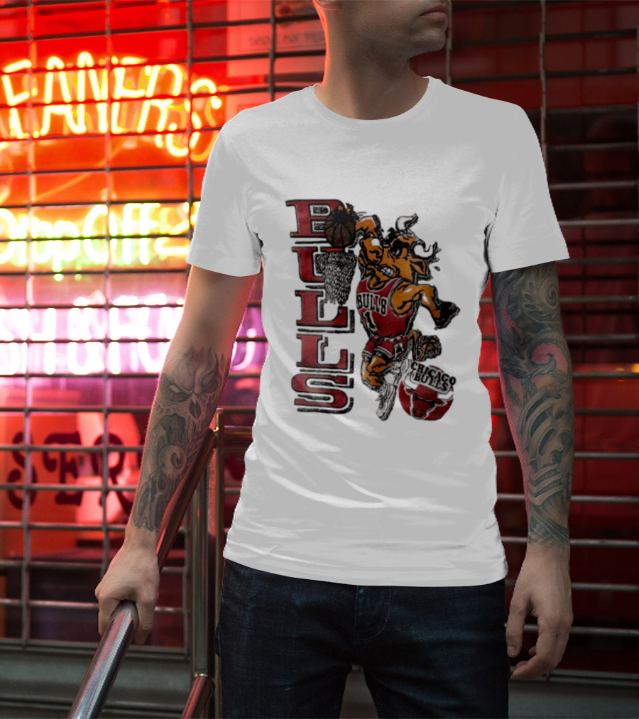 Chicago Bulls Bull Dunking Basketball Hoop NBA Cartoon Caricature T-Shirt