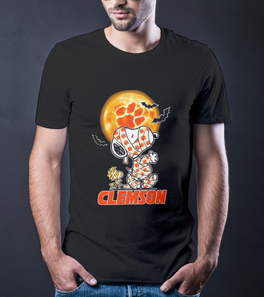 Clemson Tigers Snoopy Woodstock Mummy Halloween Moon Bats T-Shirt