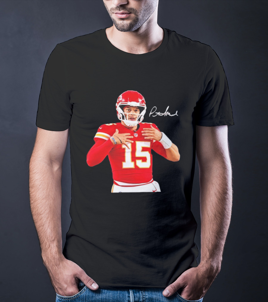 Patrick Mahomes Kansas City Chiefs Number 15 Autograph NFL Quarterback T-Shirt