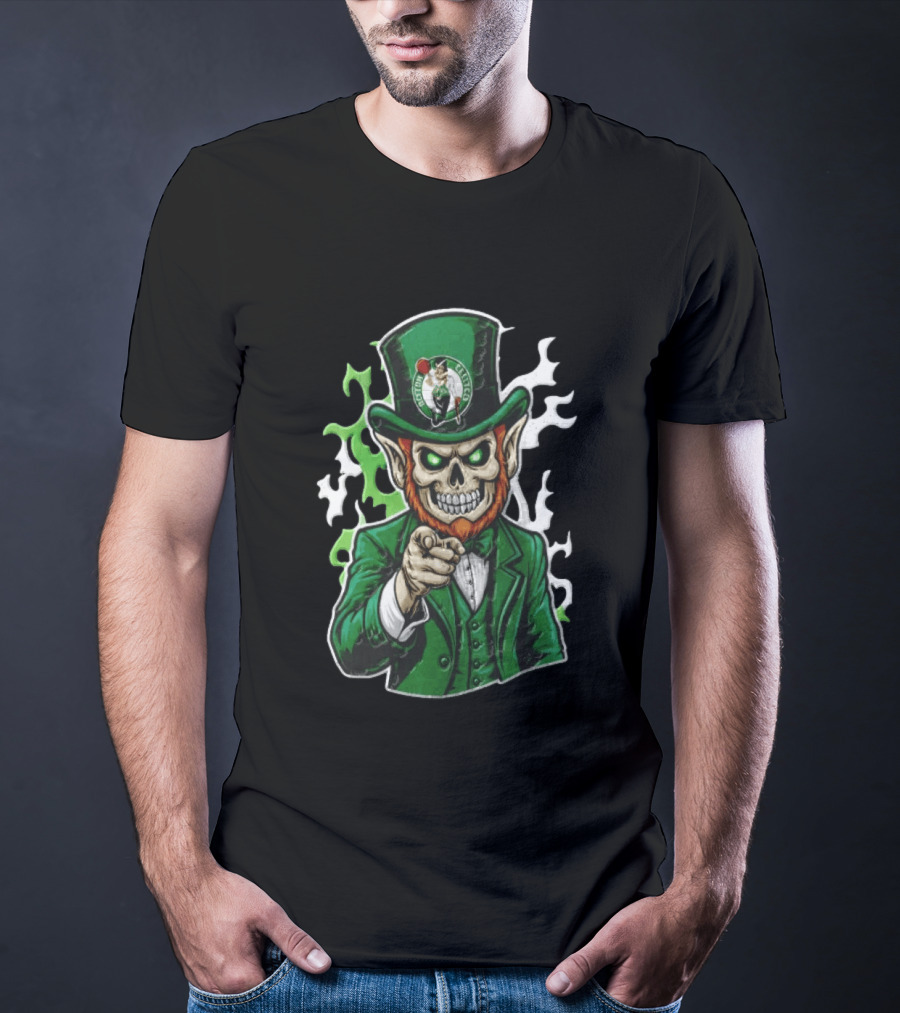 Boston Celtics Skull Leprechaun Pointing Distressed Flag Basketball Fan T-Shirt