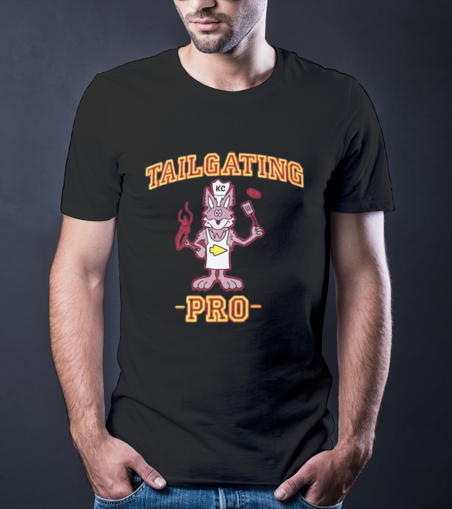 Tailgating Pro KC Chiefs Kingdom BBQ Wolf Fan Gear T-Shirt