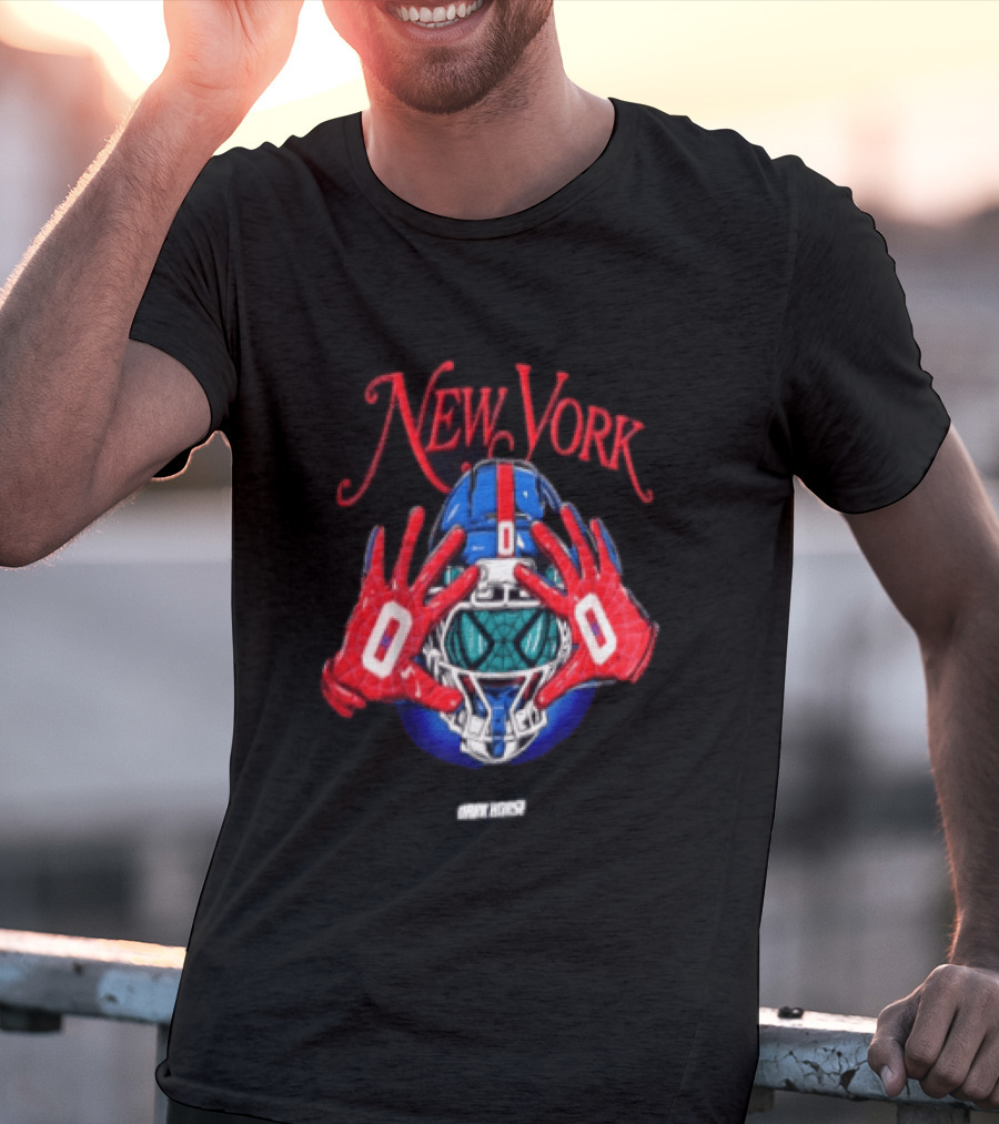 New York Dark Horse Helmet Spider Man Gloves T-Shirt