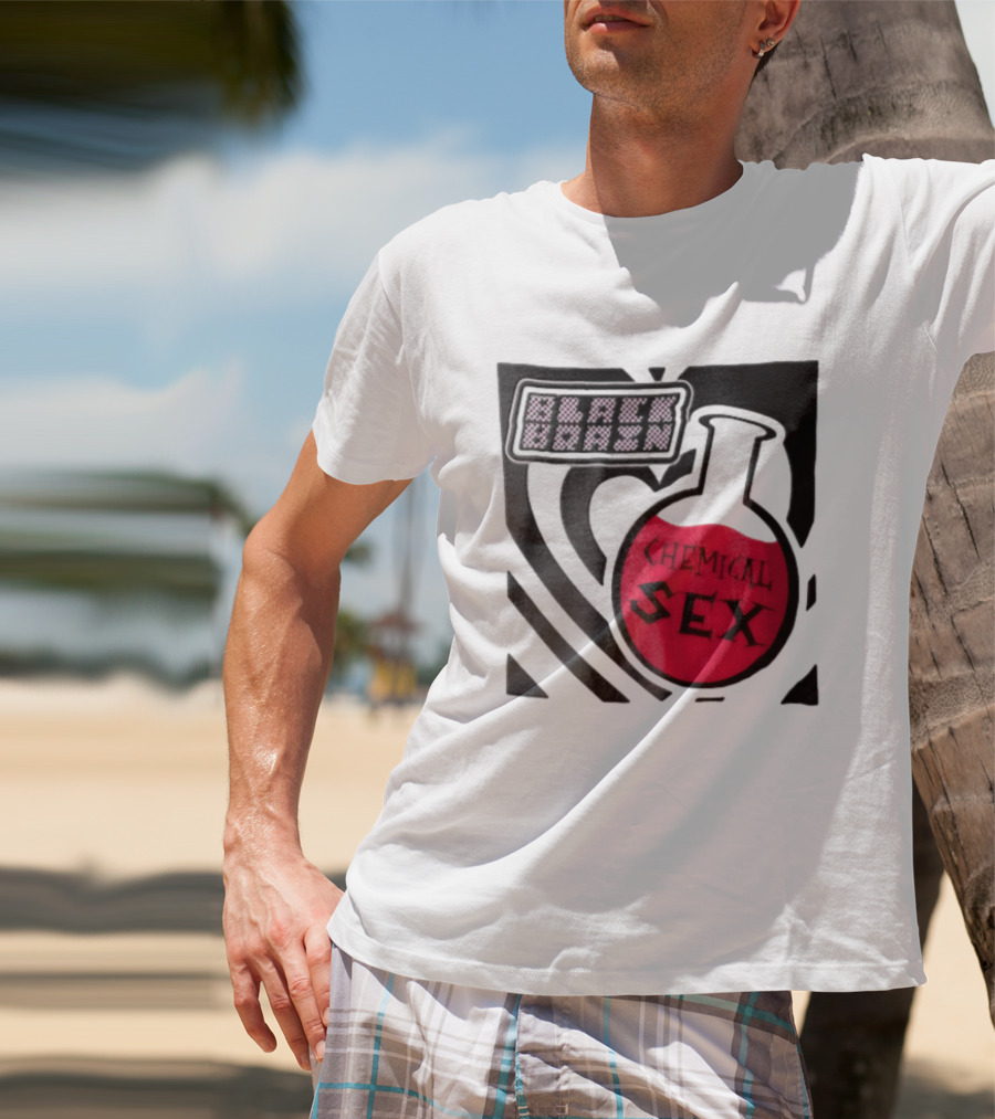 Black Brain Chemical Sex Halftone Heart Flask T-Shirt