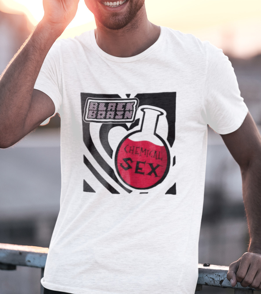 Black Brain Chemical Sex Halftone Heart Flask T-Shirt