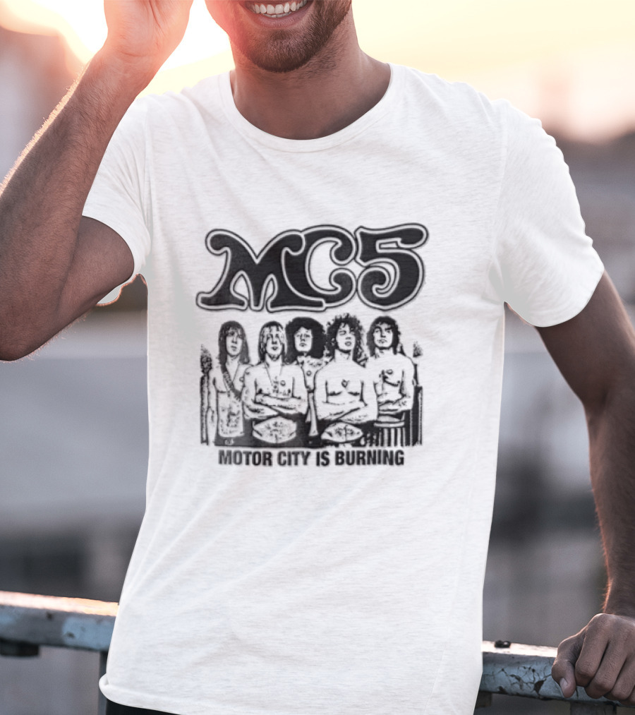 MC5 Motor City Is Burning Monochrome Halftone Band Photo T-Shirt