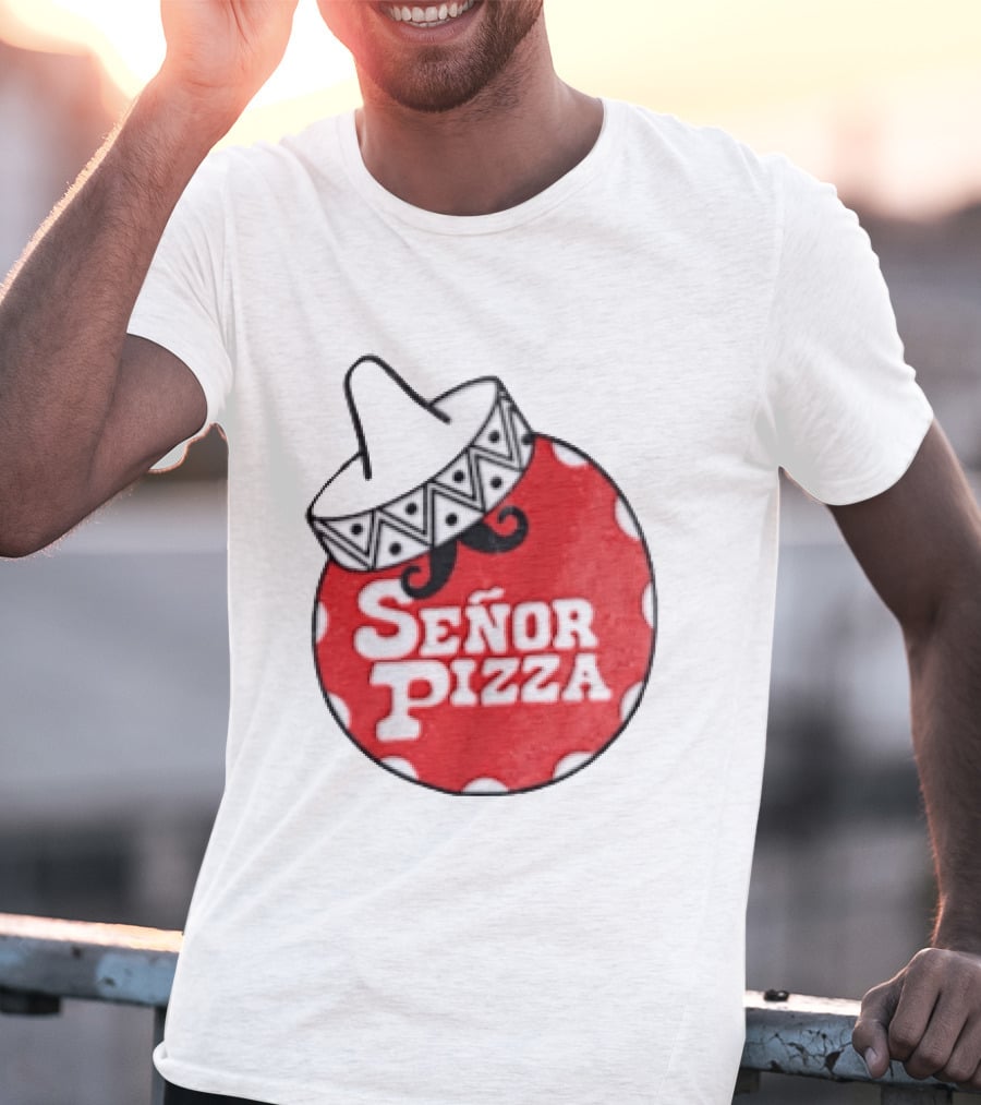 Señor Pizza Red Apron With Mustache And Patterned Collar T-Shirt