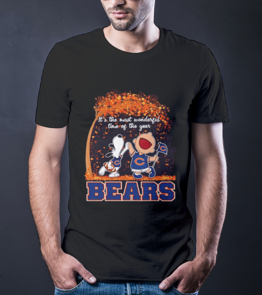 Snoopy Charlie Brown Dancing Chicago Bears Most Wonderful Time Of The Year T-Shirt