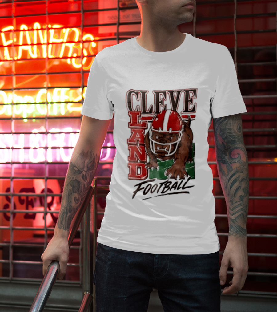 Cleveland Browns Bulldog Football Helmet Mascot Running T-Shirt