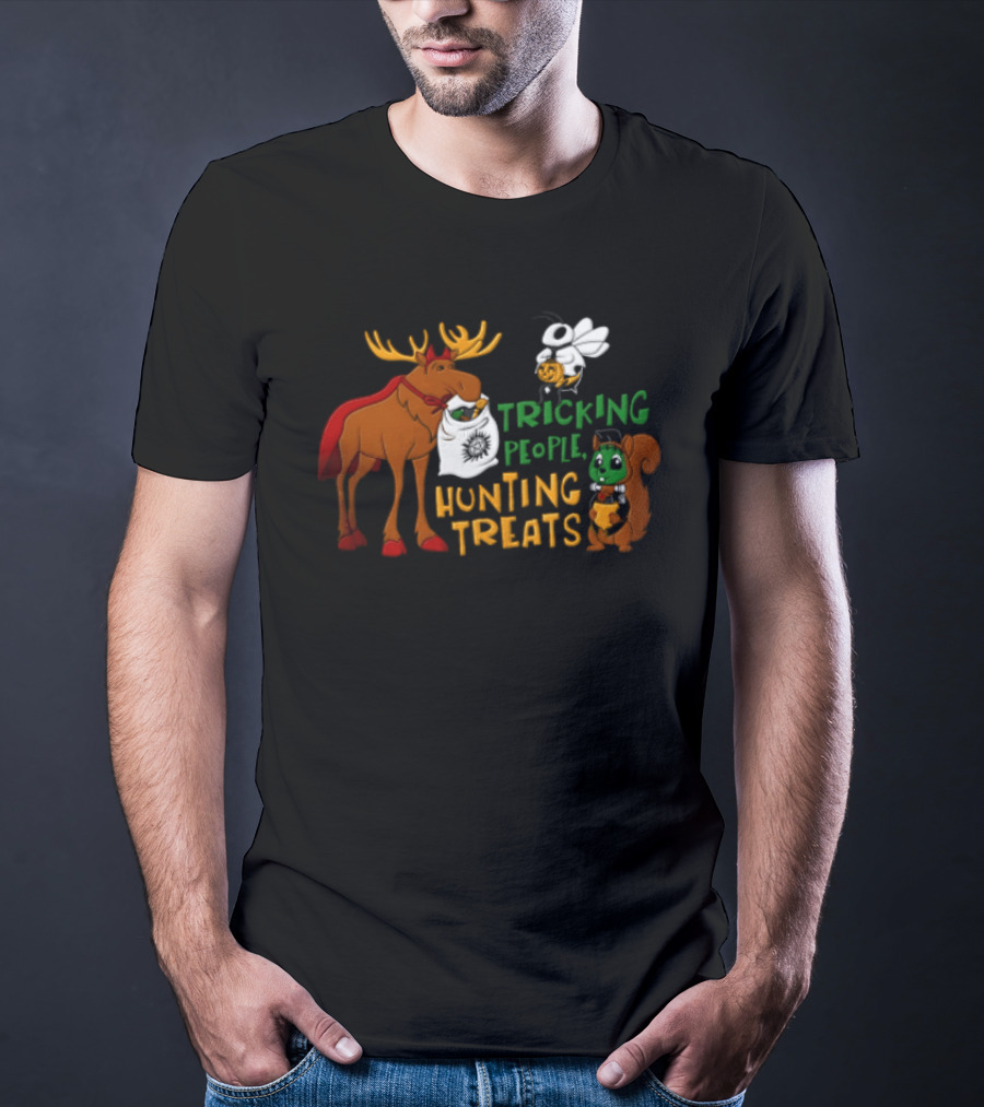 Tricking People Hunting Treats Moose Squirrel Ghost Halloween T-Shirt