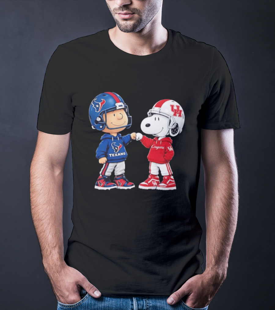 Peanuts Snoopy And Charlie Brown Houston Texans Vs Houston Cougars Fan Gear T-Shirt