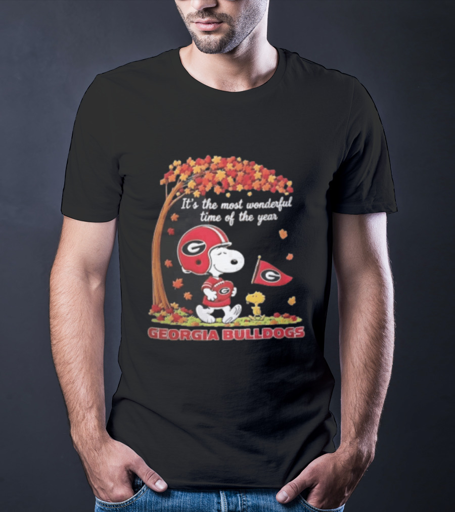 Georgia Bulldogs Snoopy It's The Most Wonderful Time Of The Year Autumn Peanuts Football Fans T-Shirt