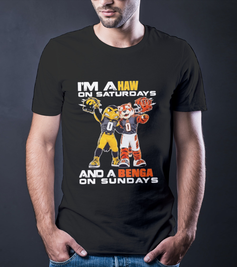 I'm A Hawkeye On Saturdays And A Bengal On Sundays Football Mascots Helmets T-Shirt