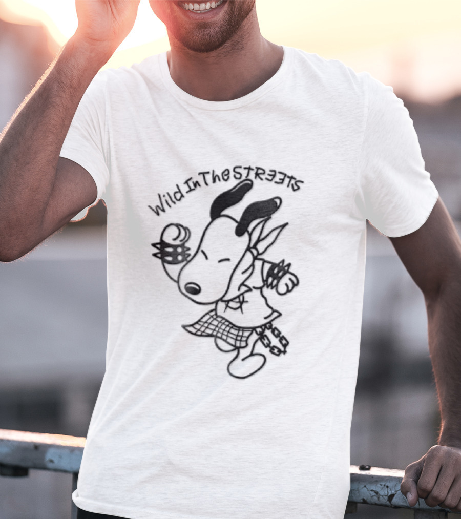 Snoopy Wild In The Streets Cartoon Dog Spiked Wristbands Plaid T-Shirt
