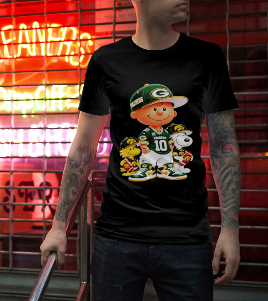 Charlie Brown Snoopy Woodstock Green Bay Packers 10 Jersey Football Fan T-Shirt