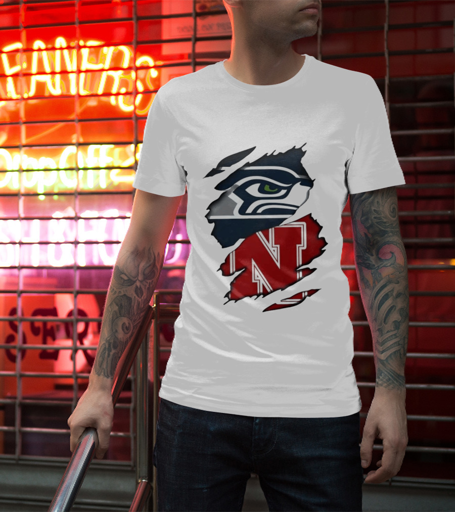 Seattle Seahawks And Nebraska Cornhuskers Split Torn Fabric Blend T-Shirt