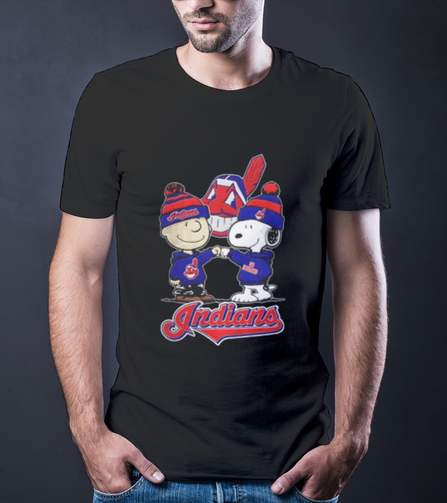 Cleveland Indians Charlie Brown Snoopy Fist Bumping Peanuts Fan Gear T-Shirt