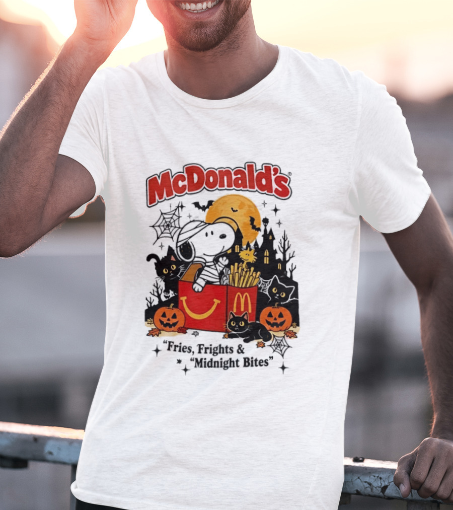 Snoopy McDonald's Halloween Fires Frights Midnight Bites Pumpkin Black Cat Moon T-Shirt
