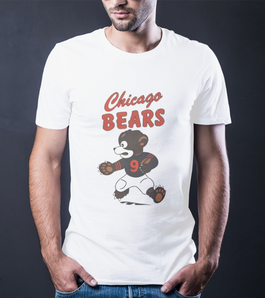 Chicago Bears Vintage Running Bear Illustration Football 9 T-Shirt