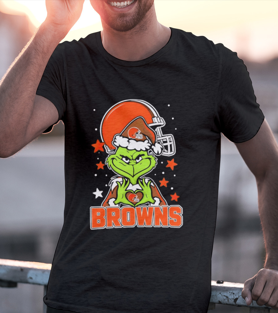 Grinch Heart Love Cleveland Browns Christmas Football T-Shirt