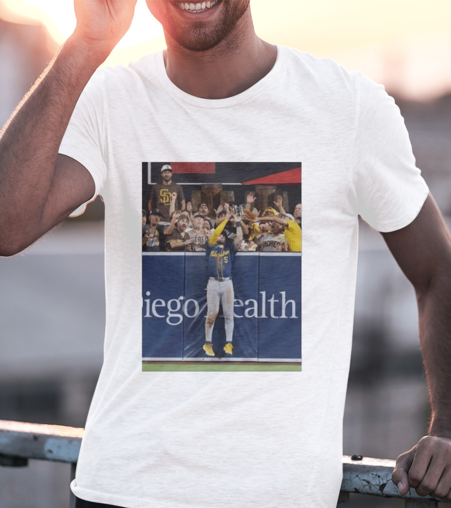 Milwaukee Brewers Garrett Mitchell Incredible Game Saving Catch Padres Fans T-Shirt