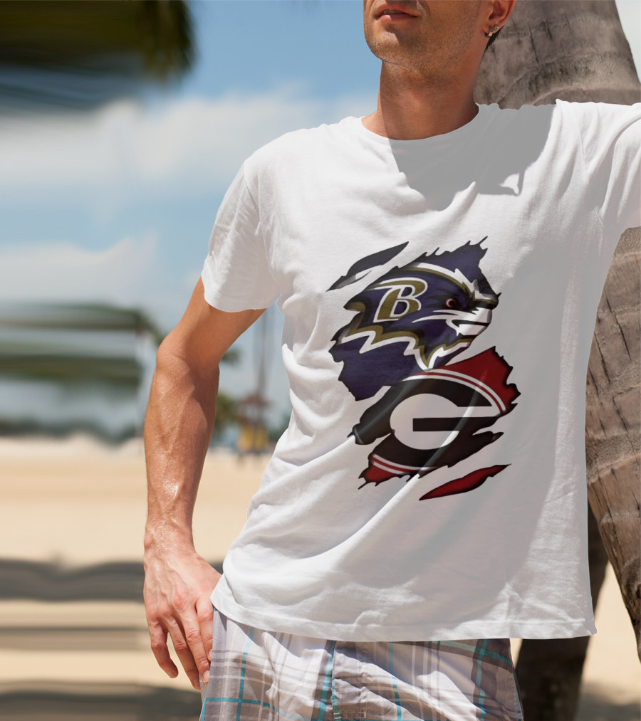 Baltimore Ravens Georgia Bulldogs Split Ripped Fabric T-Shirt