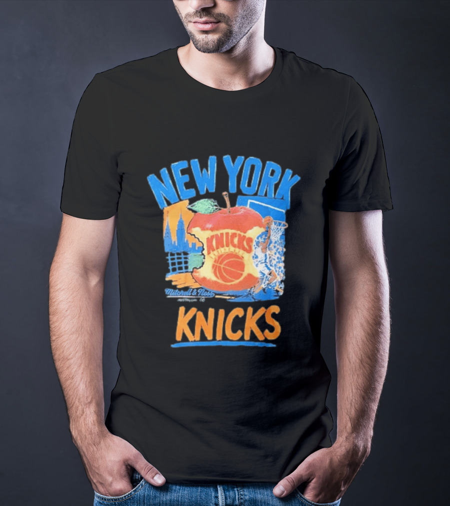Mitchell & Ness New York Knicks Basketball Big Apple City Skyline T-Shirt