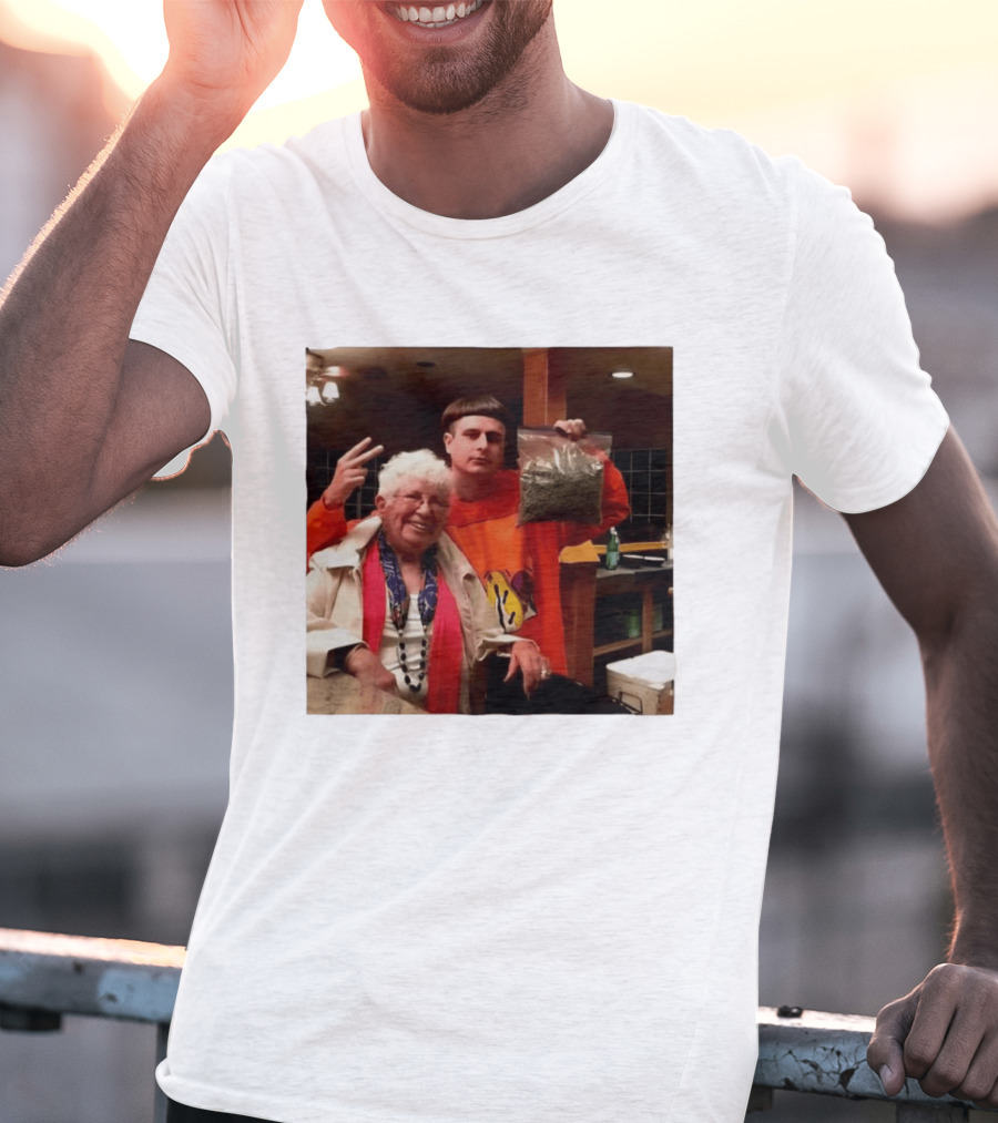 Oliver Tree Peace Sign Grandma Holding Bag T-Shirt