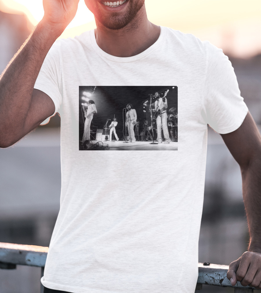 Ronald LaPread Funky Bassist For The Commodores Dies At 76 T-Shirt
