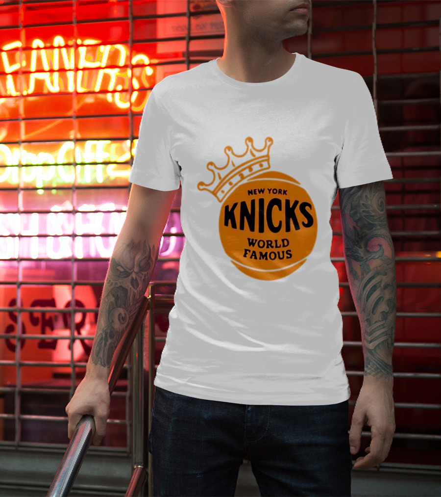 New York Knicks NBA Basketball World Famous Crown T-Shirt