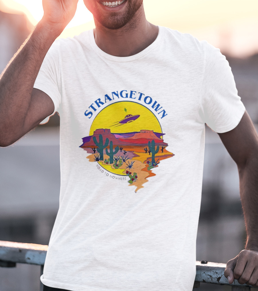 Strangetown Road To Nowhere The Sims Alien UFO Desert Saguaro Cactus T-Shirt