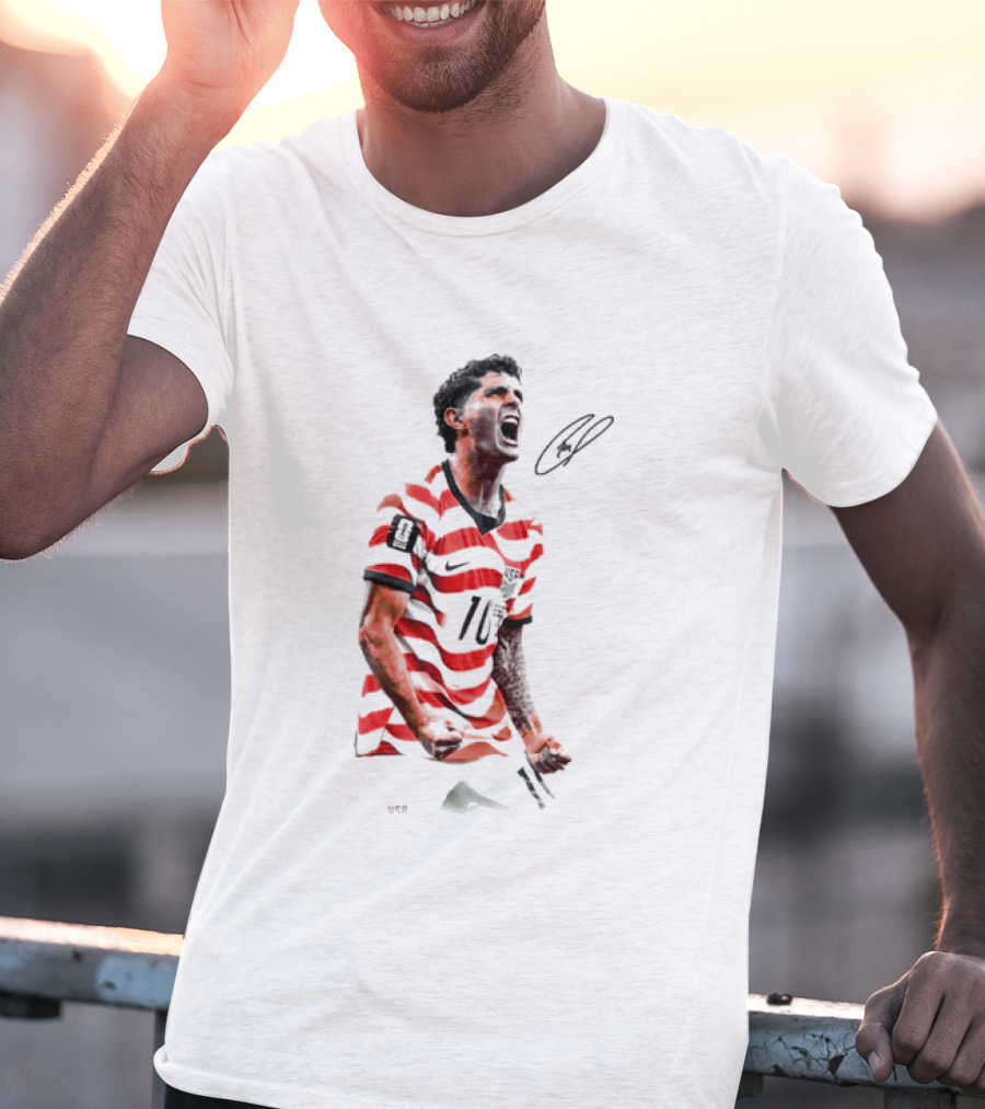 USA 10 Christian Pulisic Soccer Star Jersey Signature T-Shirt