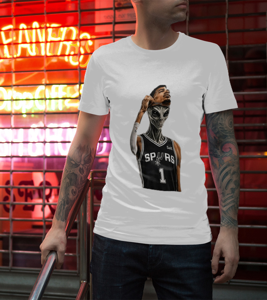 Wembanyama Spurs Alien Takeover Face Reveal Self 1 T-Shirt