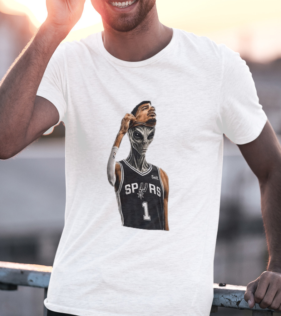 Wembanyama Spurs Alien Takeover Face Reveal Self 1 T-Shirt
