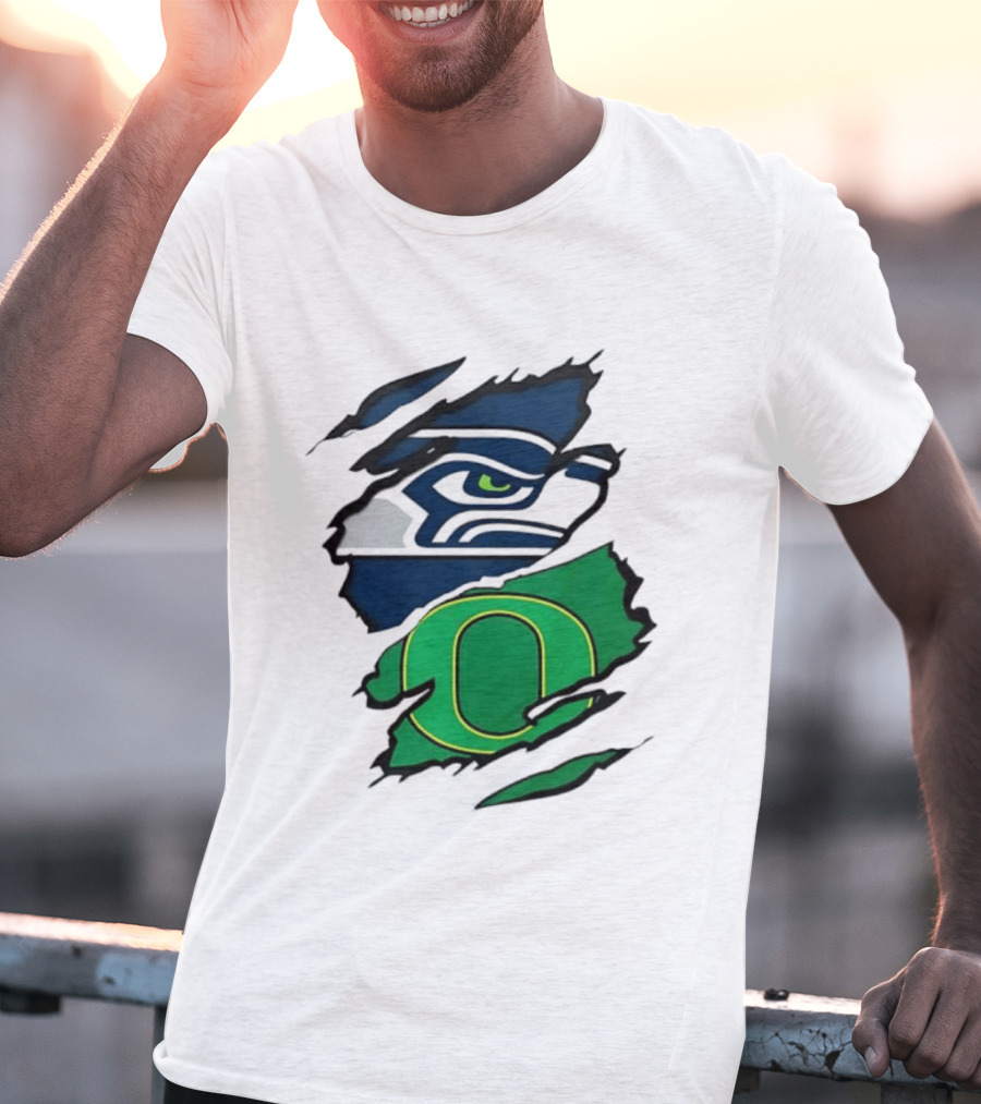 Seattle Seahawks Oregon Ducks Ripped Skin Effect NFL College Team Spirit T-Shirt