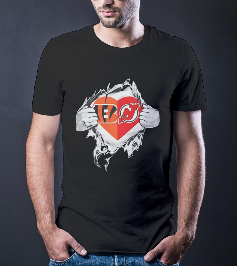 Bengals Devils Tattered Heart Shape Fan T-Shirt