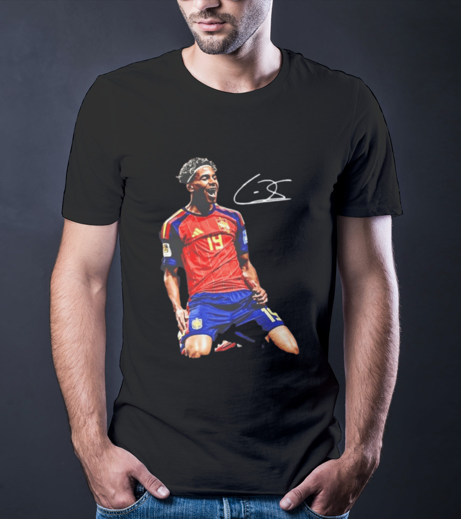 19 Lamine Yamal Spain National Football Team Soccer Jersey Celebration T-Shirt