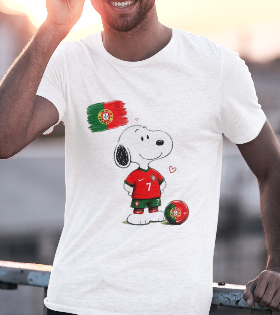 Cristiano Ronaldo Snoopy Portugal Football Number 7 Nike T-Shirt