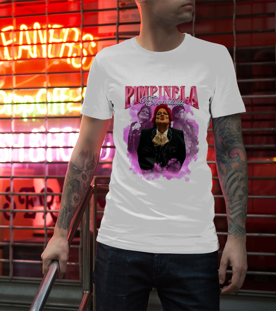 Pimpinela Escarlata Kissing Pose With Pink Smoke Backdrop T-Shirt