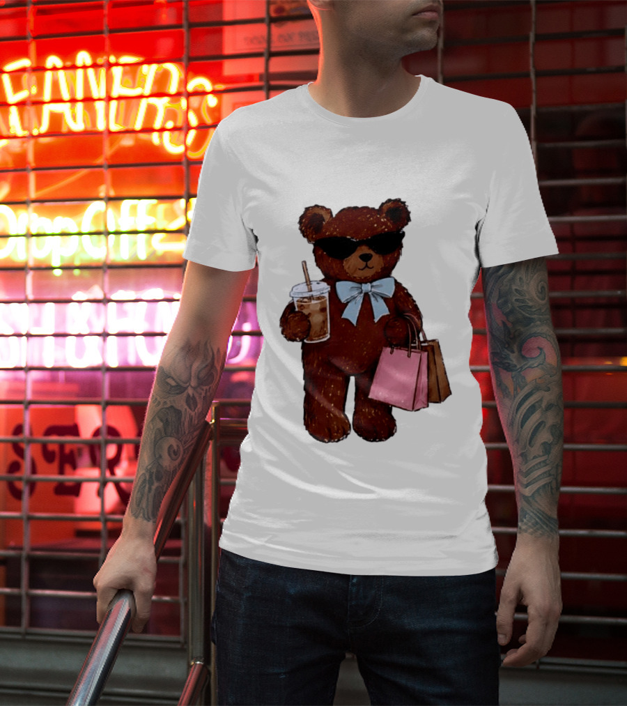 Cool Teddy Bear Shopping With Treats And Accessories T-Shirt