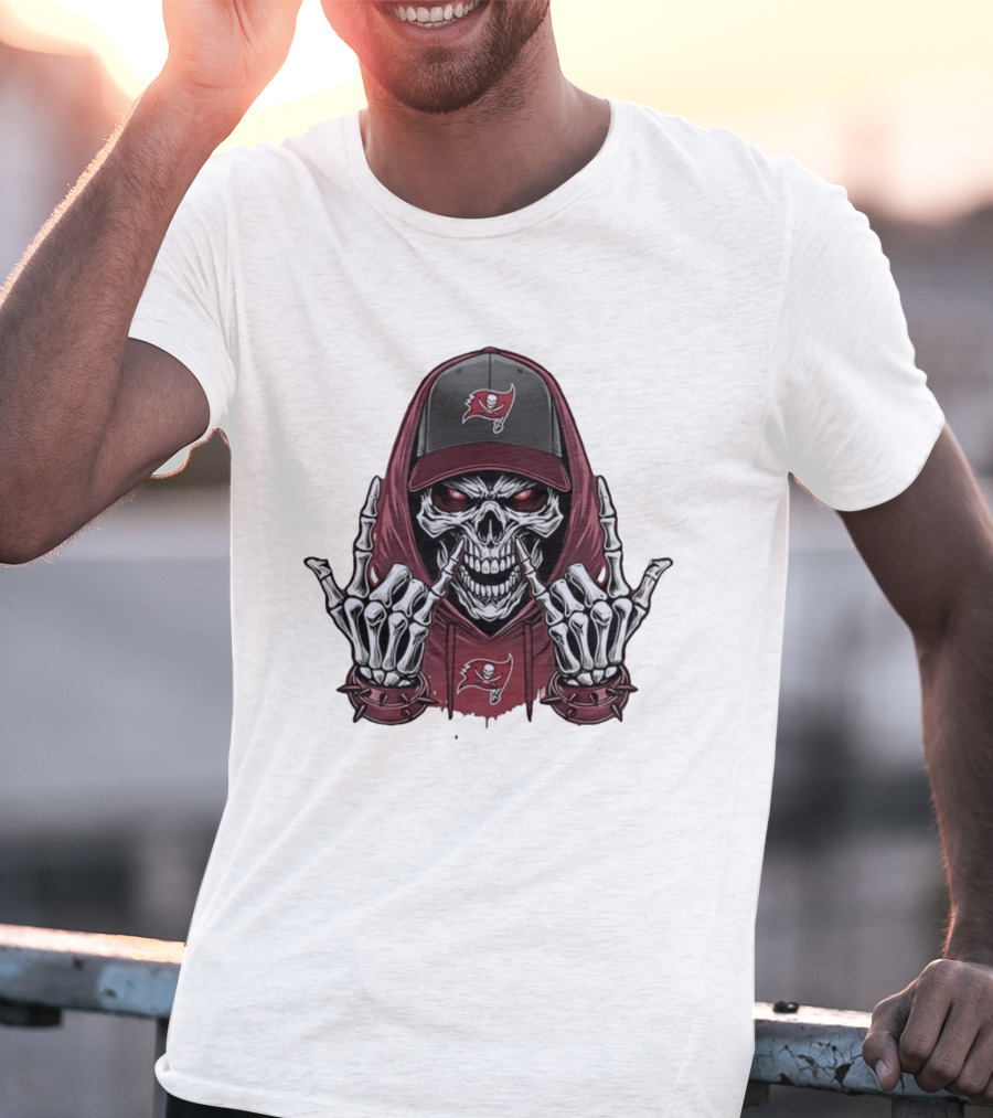 Buccaneers Skeleton Rock On Pirate T-Shirt