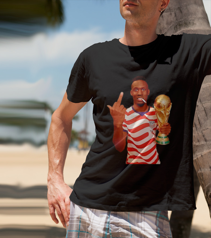 Folarin Balogun USA National Team Smoking Middle Finger World Cup Trophy T-Shirt