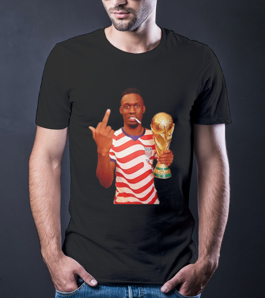 Folarin Balogun USA National Team Smoking Middle Finger World Cup Trophy T-Shirt