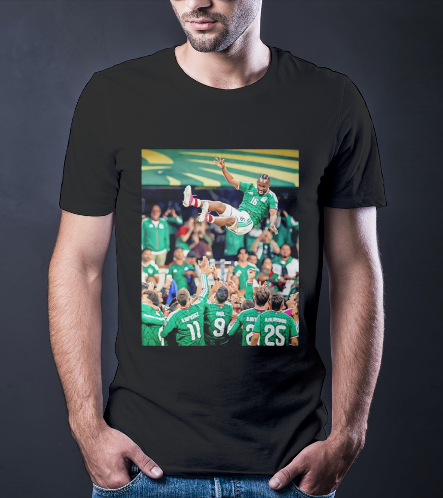 Mexican Football Celebration Julián Quiñones S. Giménez Raúl A. Alvarado Team Spirit T-Shirt